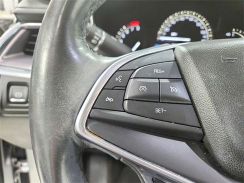 Used 2018 Cadillac XT5 Premium Luxury image 26