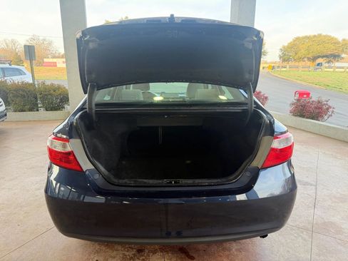 Used 2017 Toyota Camry LE image 21