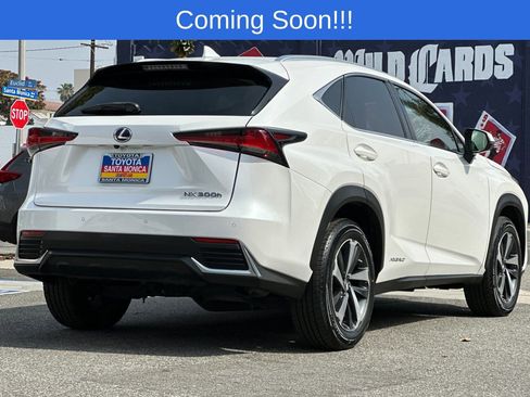 Used 2018 Lexus NX 300h AWD w/ Premium Package image 4