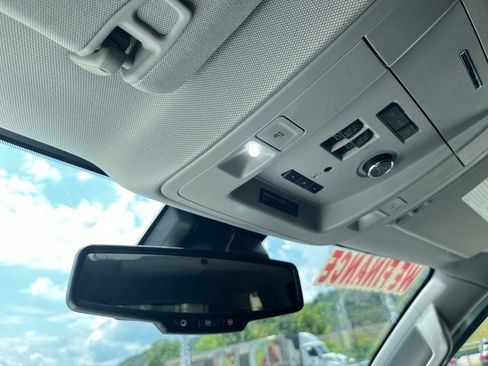 Used 2020 GMC Yukon SLT w/ Open Road Package image 14