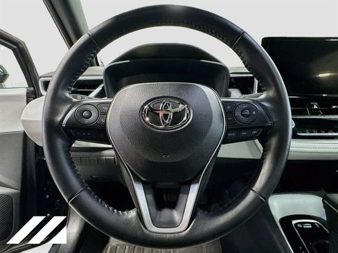 Used 2023 Toyota Corolla SE w/ SE Premium Package FWD image 11