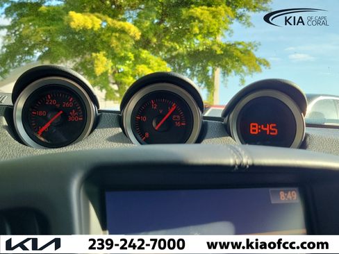 Used 2014 Nissan 370Z Touring w/ Sport Package RWD image 20