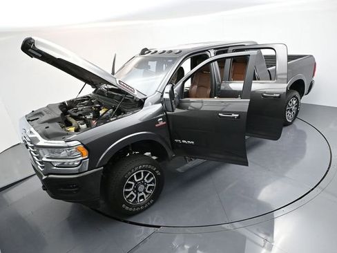 Used 2024 RAM 3500 Limited w/ Safety Group image 38