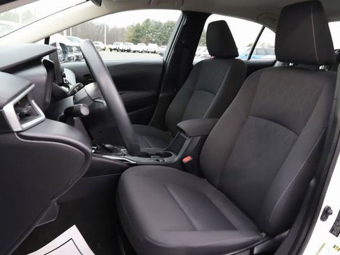 Used 2024 Toyota Corolla LE image 11