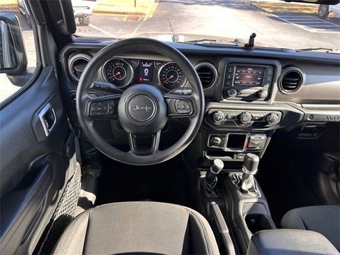 Used 2021 Jeep Wrangler Unlimited Sport image 11
