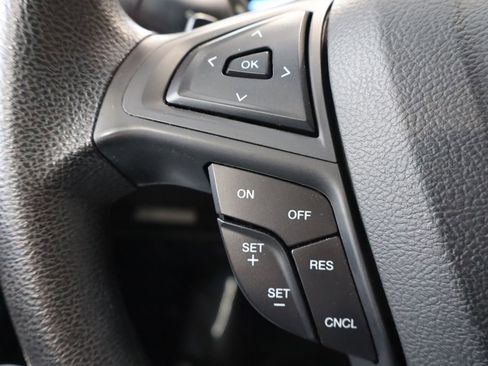 Used 2017 Ford Edge SE image 24