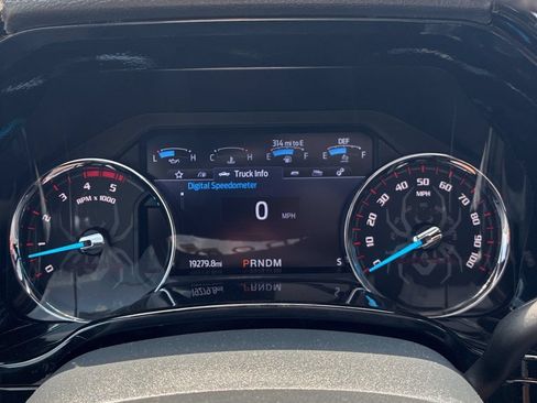 Used 2022 Ford F250 Lariat w/ Black Appearance Package AWD/4WD image 22