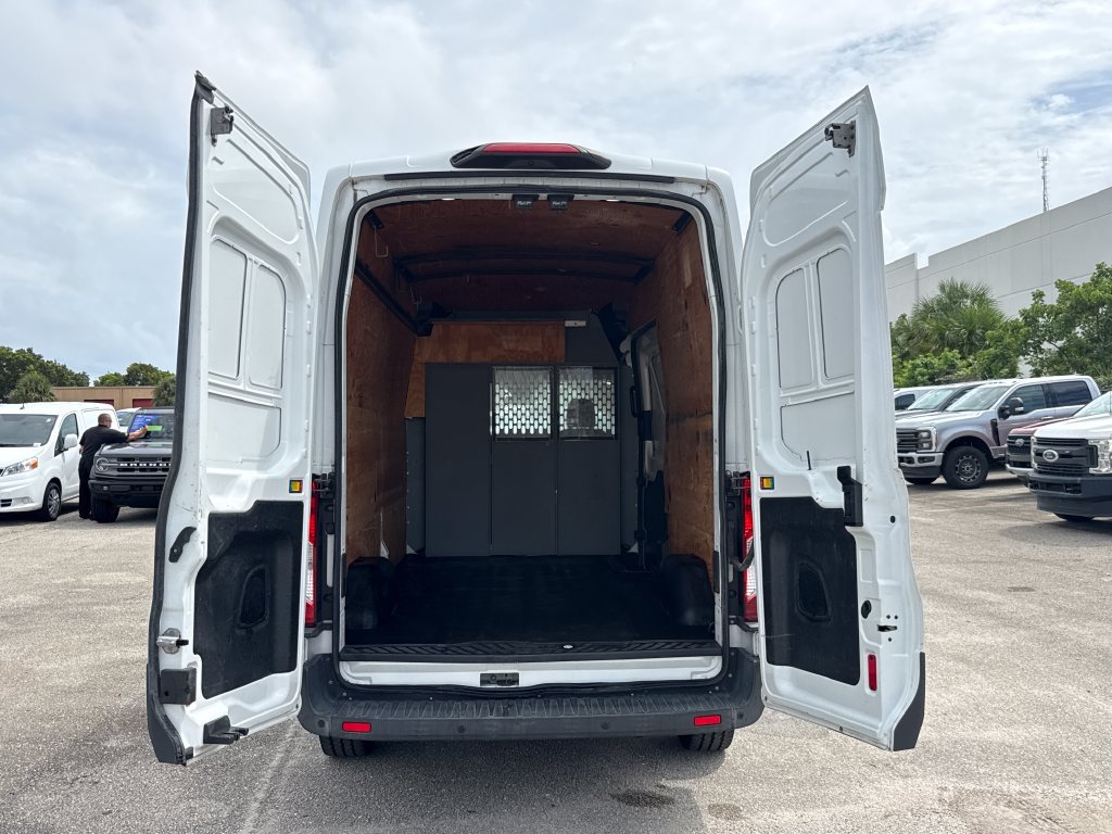 Used 2018 Ford Transit 250 148 High Roof RWD image 26