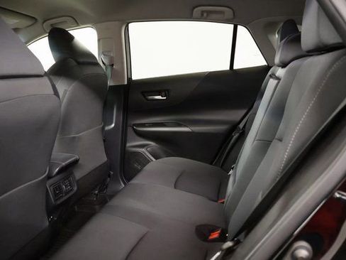 Certified 2021 Toyota Venza LE image 28