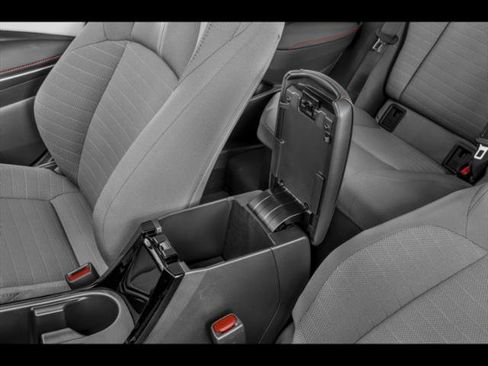 Certified 2025 Toyota Corolla SE image 11