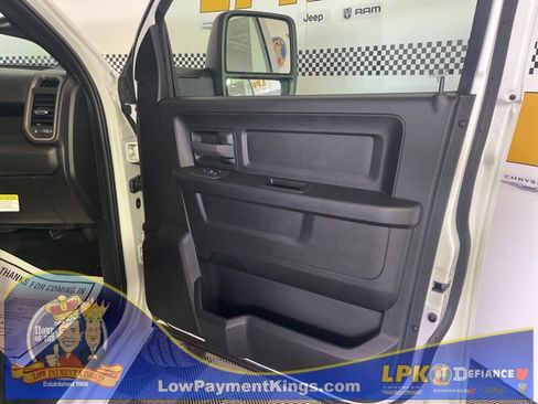 Used 2025 RAM 2500 Tradesman w/ Chrome Appearance Group image 30