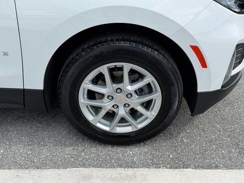 Used 2024 Chevrolet Equinox LT FWD image 9