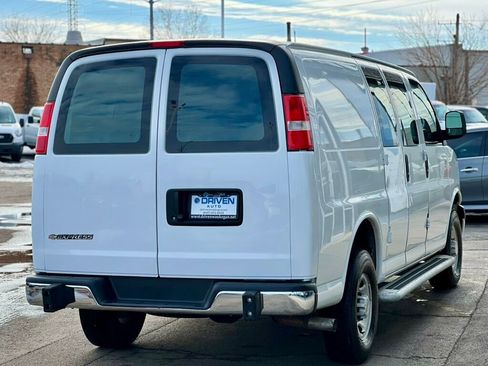 Used 2024 Chevrolet Express 2500 w/ Driver Convenience Package image 27