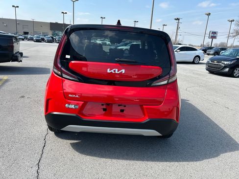 Used 2023 Kia Soul LX image 6