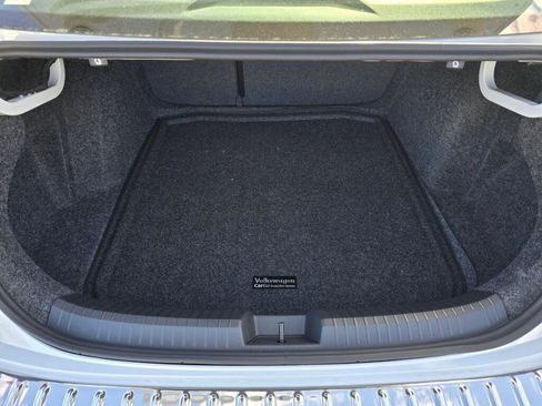 New 2026 Volkswagen Jetta SE image 15