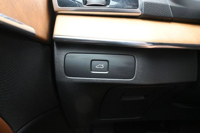 Used 2024 Volvo XC90 B5 Plus w/ Protection Package AWD/4WD image 27