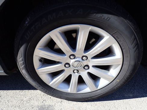 Used 2010 Chrysler Sebring Touring image 17