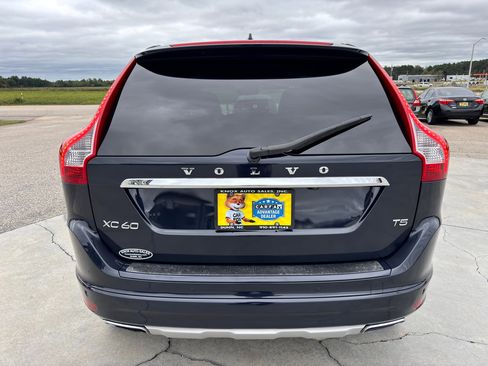 Used 2016 Volvo XC60 T5 Premier w/ Proximity Package image 5