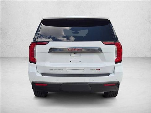 Used 2021 GMC Yukon AT4 w/ Rear Media and Nav Package AWD/4WD image 5