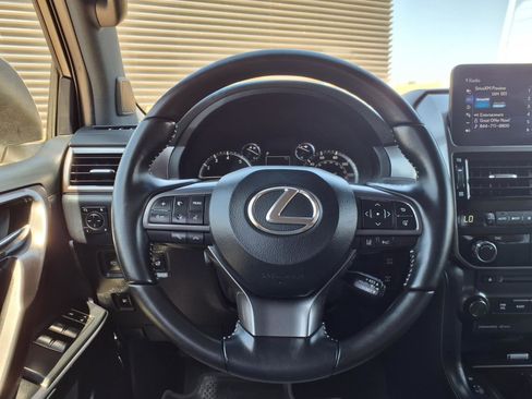 Used 2023 Lexus GX 460 w/ Black Line Special Edition AWD/4WD image 21