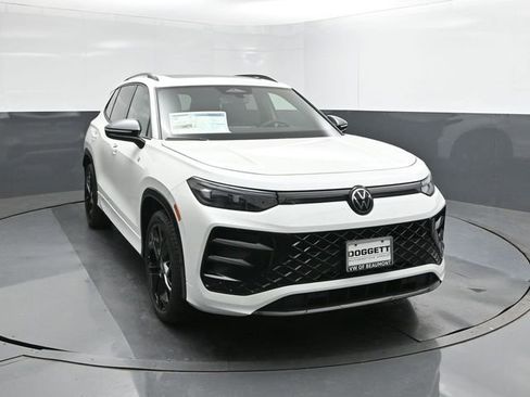 New 2026 Volkswagen Tiguan SE R-Line image 22