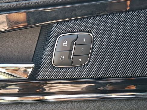 Used 2023 Lincoln Nautilus Reserve AWD/4WD image 26