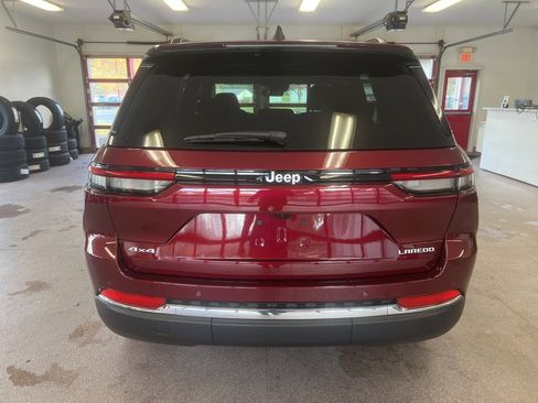 New 2025 Jeep Grand Cherokee 4WD image 23