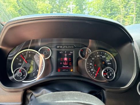 Used 2025 RAM 1500 Tradesman w/ Night Edition AWD/4WD image 24