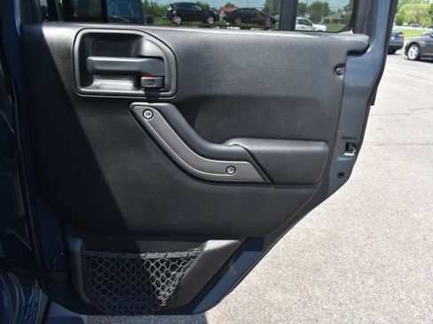 Used 2017 Jeep Wrangler Unlimited Sport w/ Quick Order Package 24S AWD/4WD image 32