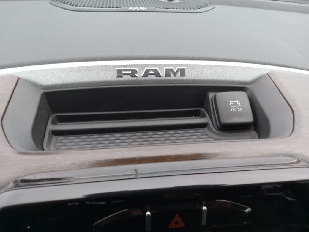 Used 2021 RAM 1500 Laramie AWD/4WD image 29