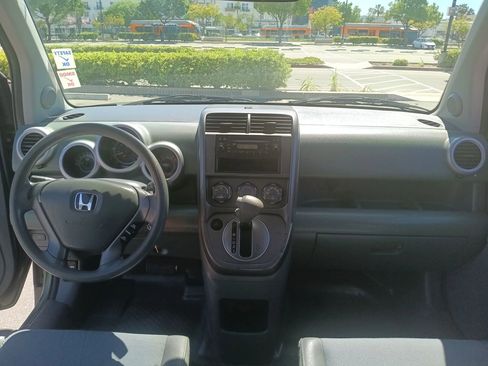 Used 2005 Honda Element LX image 16