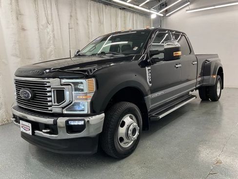 Used 2022 Ford F350 Lariat w/ Lariat Ultimate Package AWD/4WD image 4