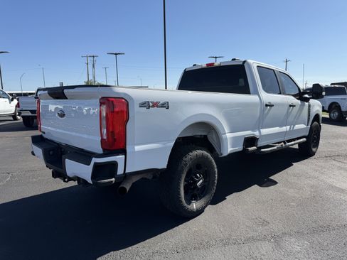 Used 2023 Ford F250 XL w/ STX Appearance Package image 3