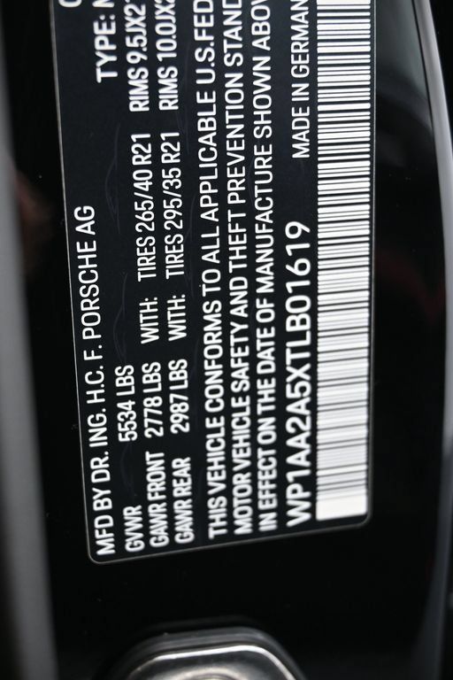 Certified 2026 Porsche Macan AWD/4WD image 29