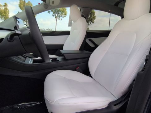 Used 2021 Tesla Model Y Long Range image 20