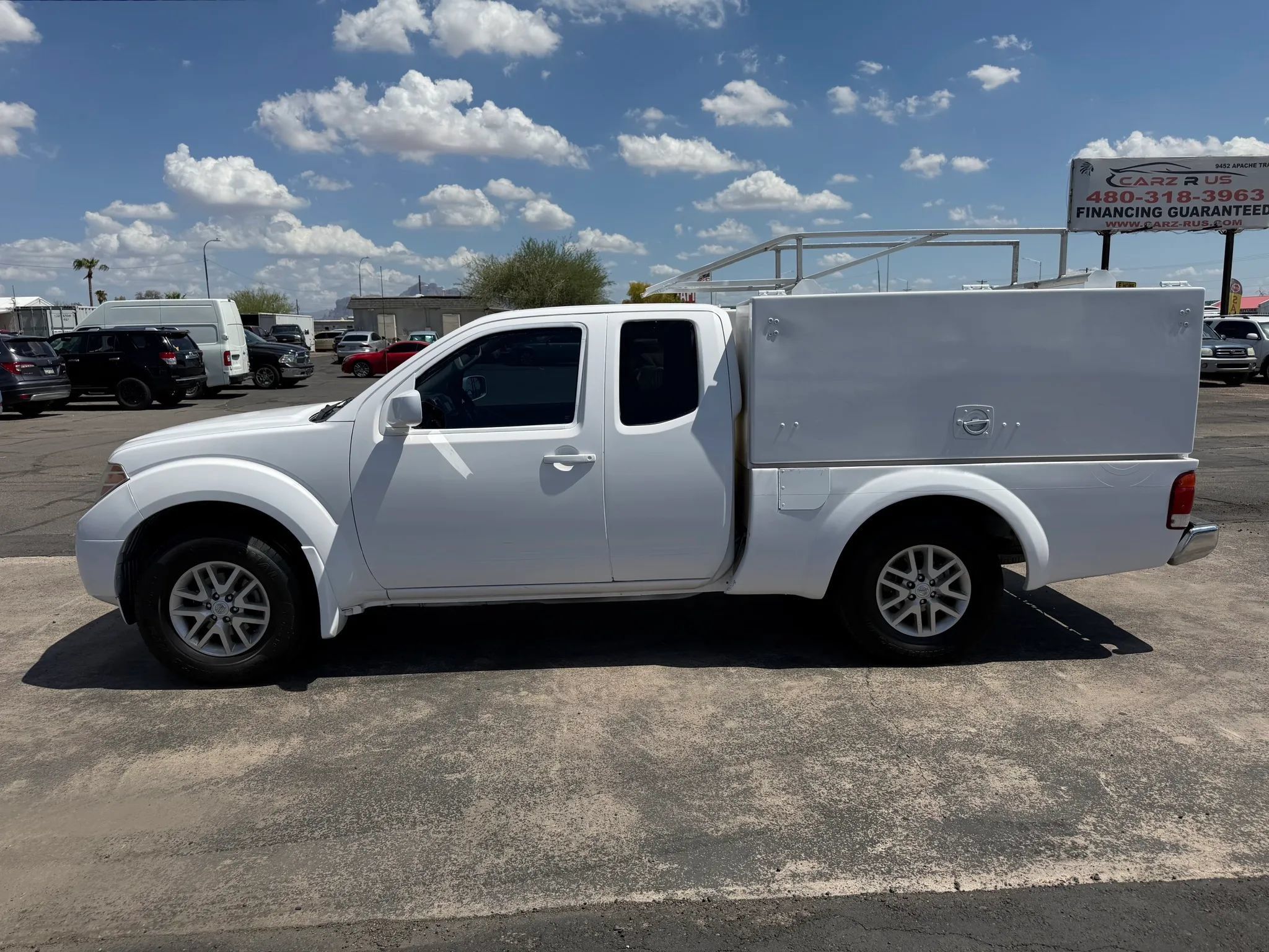 Used 2019 Nissan Frontier SV RWD image 5
