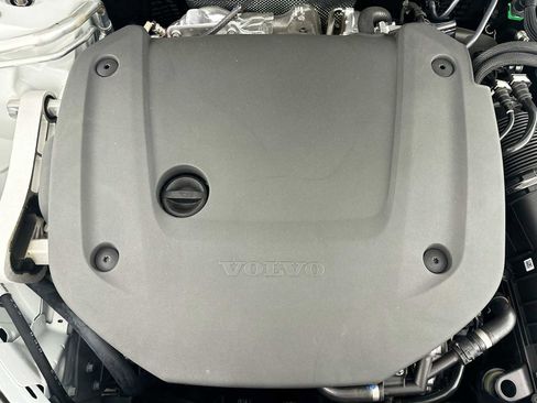 New 2025 Volvo XC90 B6 Plus w/ Protection Package Premier image 30