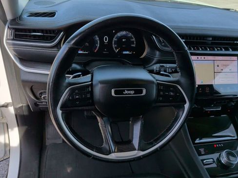 Used 2021 Jeep Grand Cherokee L Limited image 17