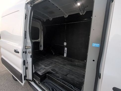 Used 2023 Ford Transit 250 148 High Roof w/ Load Area Protection Package RWD image 4