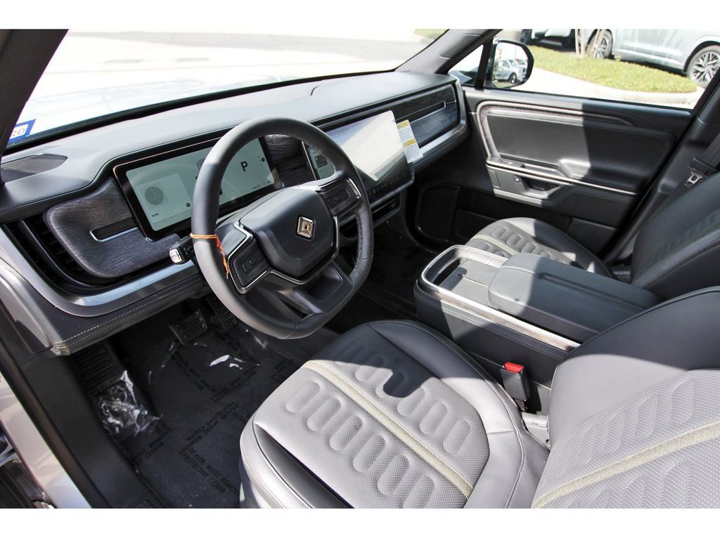 Used 2026 Rivian R1S Adventure Dual AWD/4WD image 15