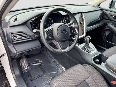 Used 2024 Subaru Outback Premium image 9