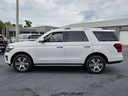 Used 2023 Ford Expedition Limited image 5