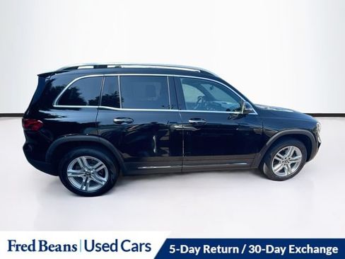 Used 2022 Mercedes-Benz GLB 250 4MATIC image 11