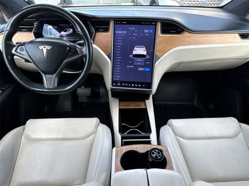 Used 2020 Tesla Model X Long Range AWD/4WD image 20