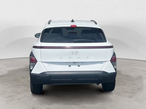 Used 2024 Hyundai Kona SEL AWD/4WD image 4