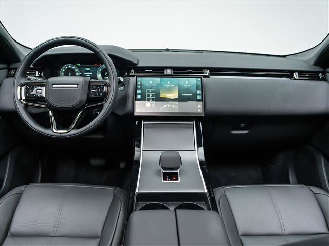 New 2026 Land Rover Range Rover Velar S AWD/4WD image 18