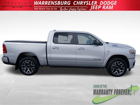 New 2026 RAM 1500 Laramie AWD/4WD image 3
