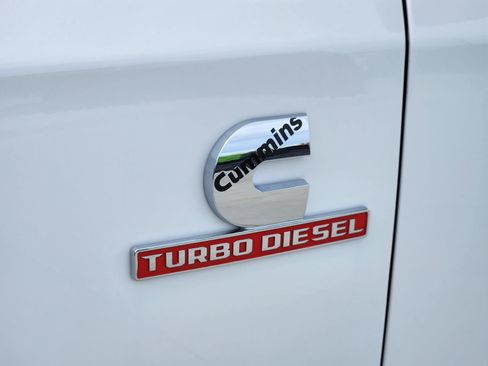 New 2026 RAM 3500 Laramie AWD/4WD image 12