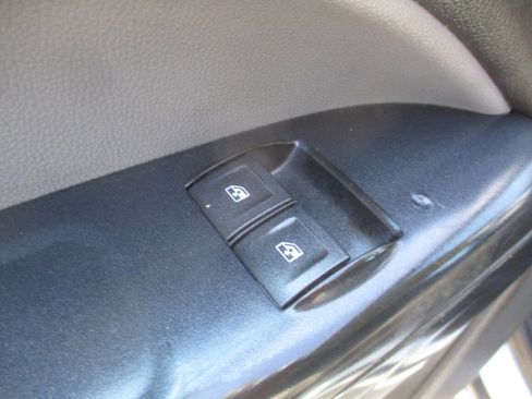 Used 2016 Chevrolet Colorado W/T AWD/4WD image 14