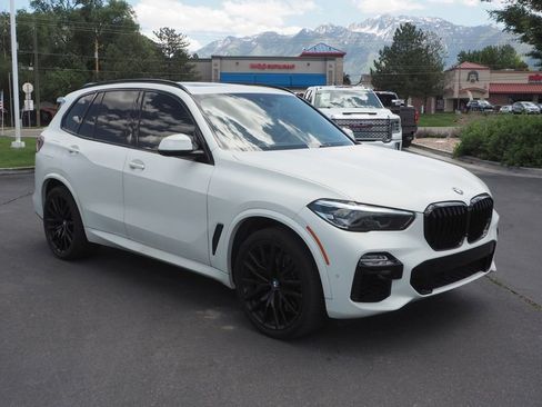 Used 2021 BMW X5 M50i w/ Premium Package AWD/4WD image 3